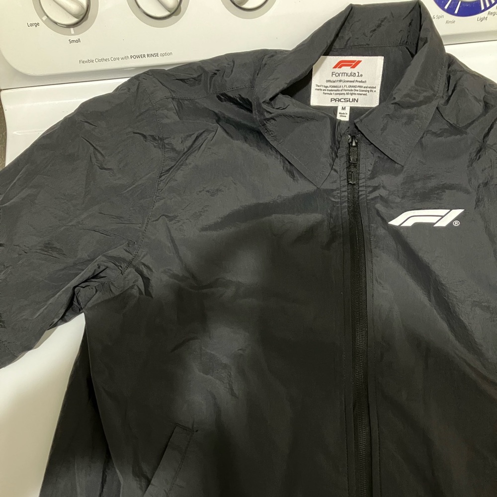 Shirt F1 short sleeve zip up